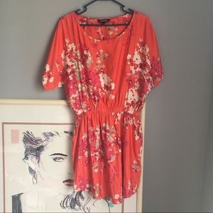 Women’s size Medium Floral Express Dress